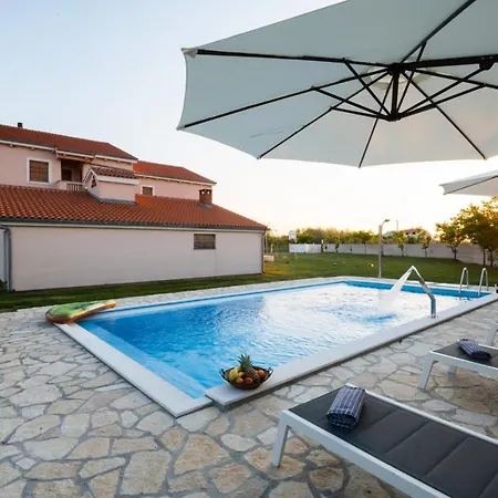 Apartment In Privlaka With Sea View, Balcony, Air Conditioning, Wifi 3598-5