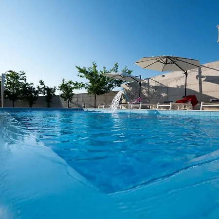 Apartman In With Sea View, Balcony, Air Conditioning, Wifi 3598-5 Privlaka (Zadar)