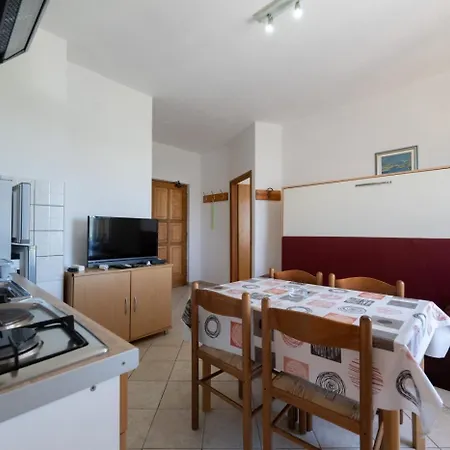 Apartman In With Sea View, Balcony, Air Conditioning, Wifi 3598-5 Privlaka (Zadar)