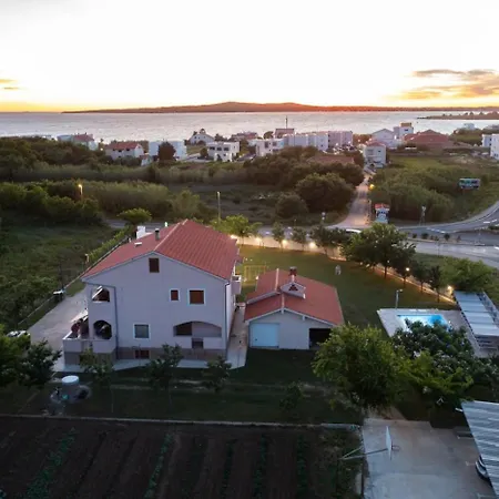 Apartman In With Sea View, Balcony, Air Conditioning, Wifi 3598-5 Privlaka (Zadar)